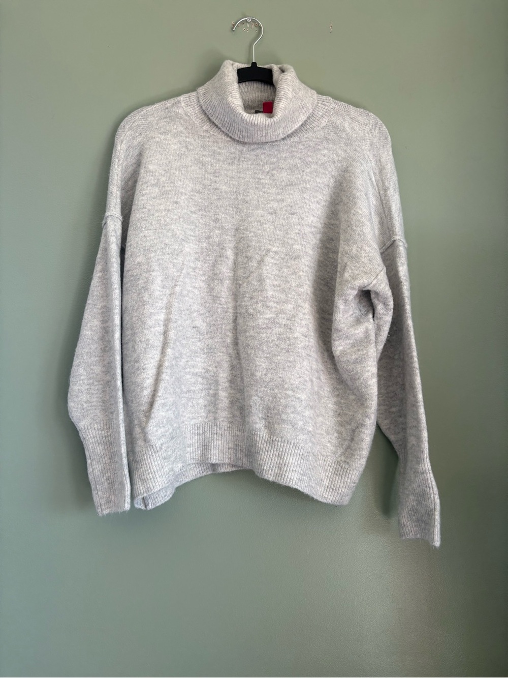 Vince Camuto Light Gray Turtleneck Knit Sweater